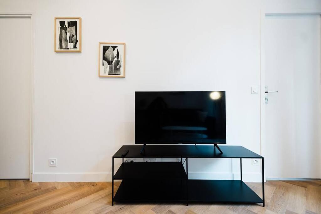 Apartment Bright And Peaceful T2 In Town Center Ail
