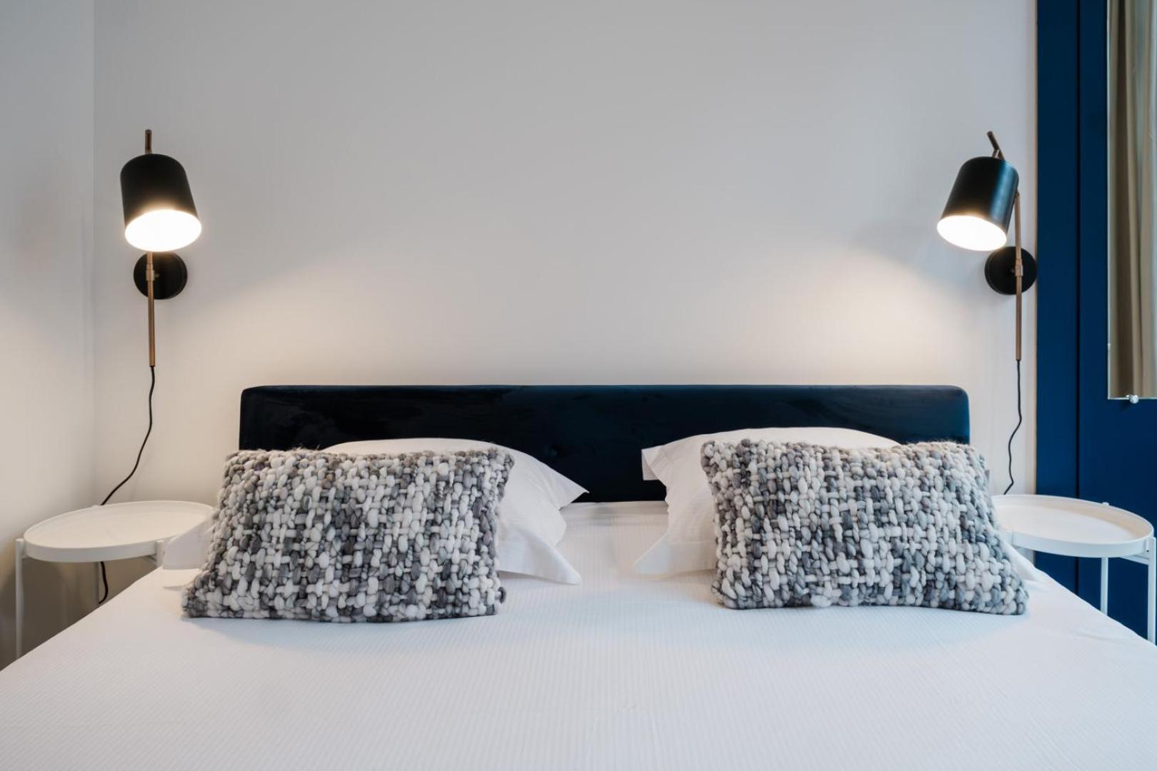 Bright And Peaceful T2 In Town Center Ail Apartment